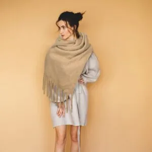 Esarfa Femei, Camel, cu Franjuri Lungi, 185x48cm, 305g, EF-01, Unlimited Flow Shop 01